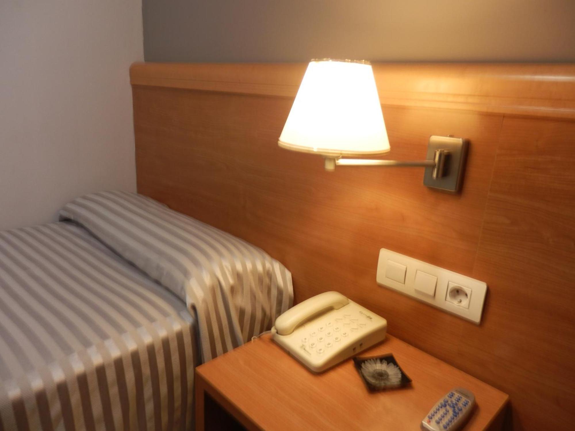 Hotel Inglés Barcellona Esterno foto